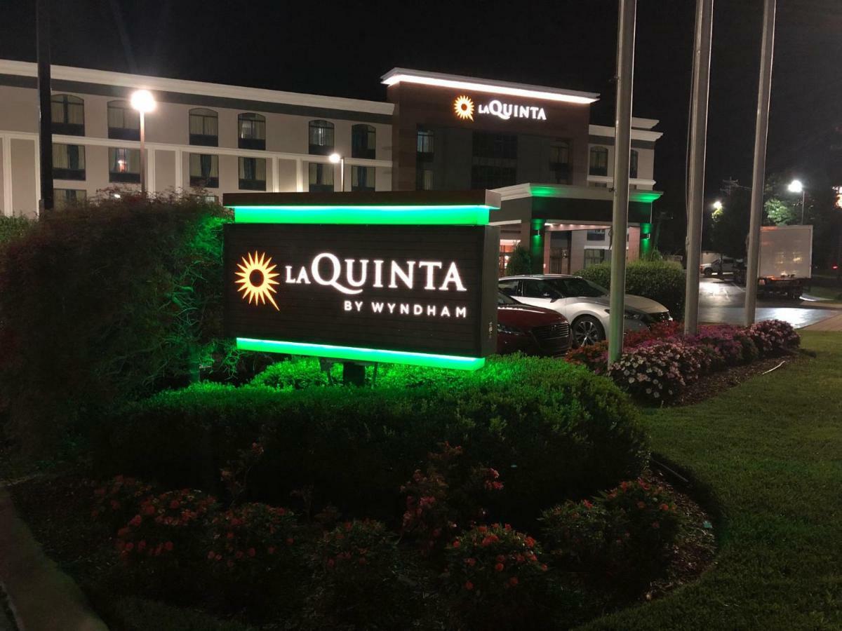 La Quinta By Wyndham Clarksville Exterior photo